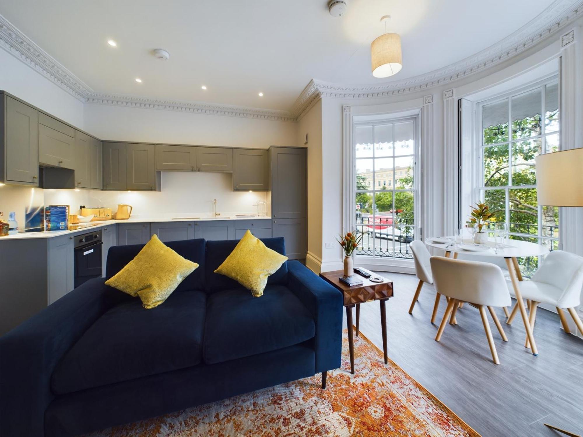 チェルトナムBelle Vue Regency King Size W Free Parkingアパートメント エクステリア 写真